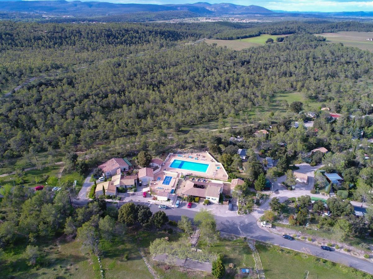 Bungalow Claret Vacquieres  Экстерьер фото